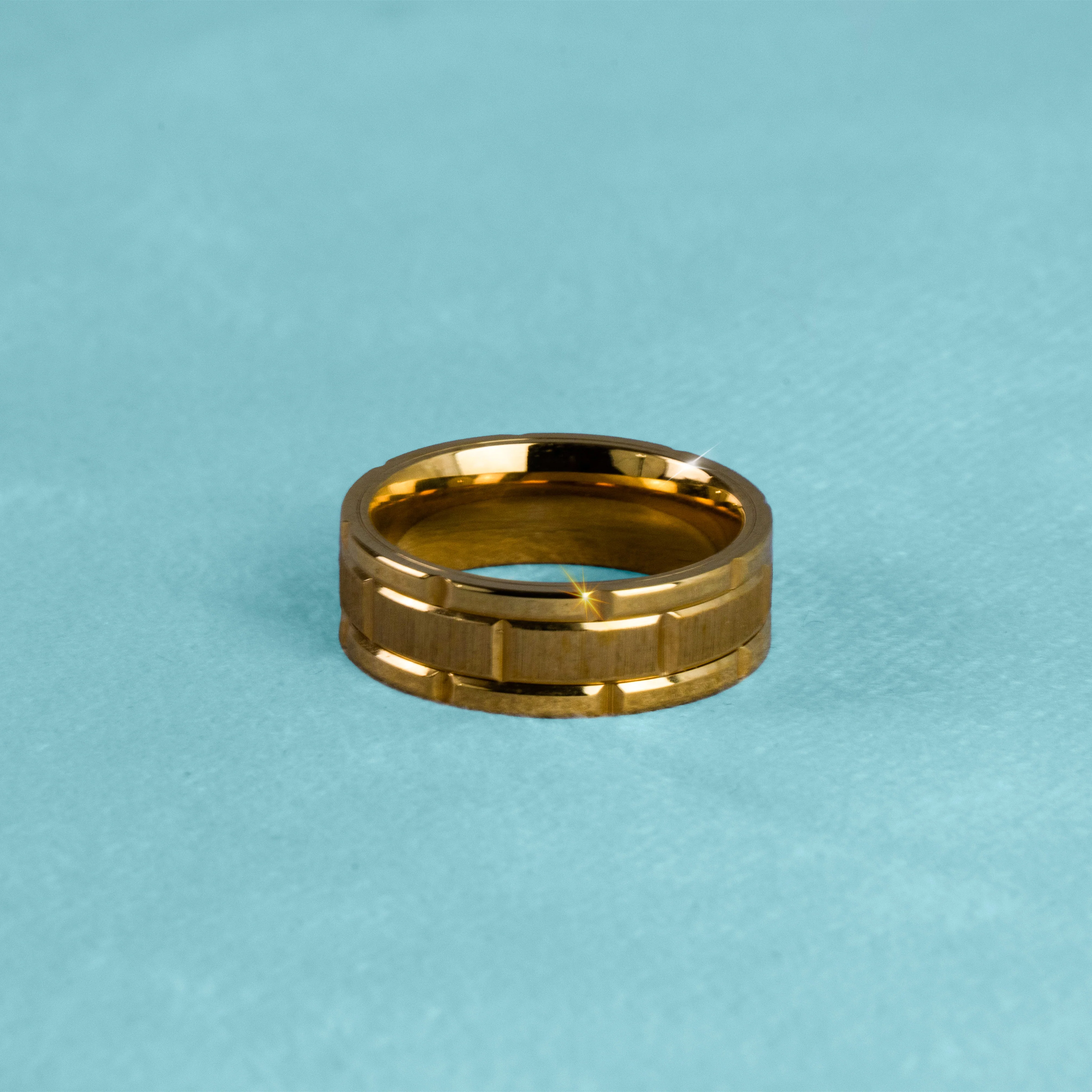 Anillo Boss Oro 18K - Image 3
