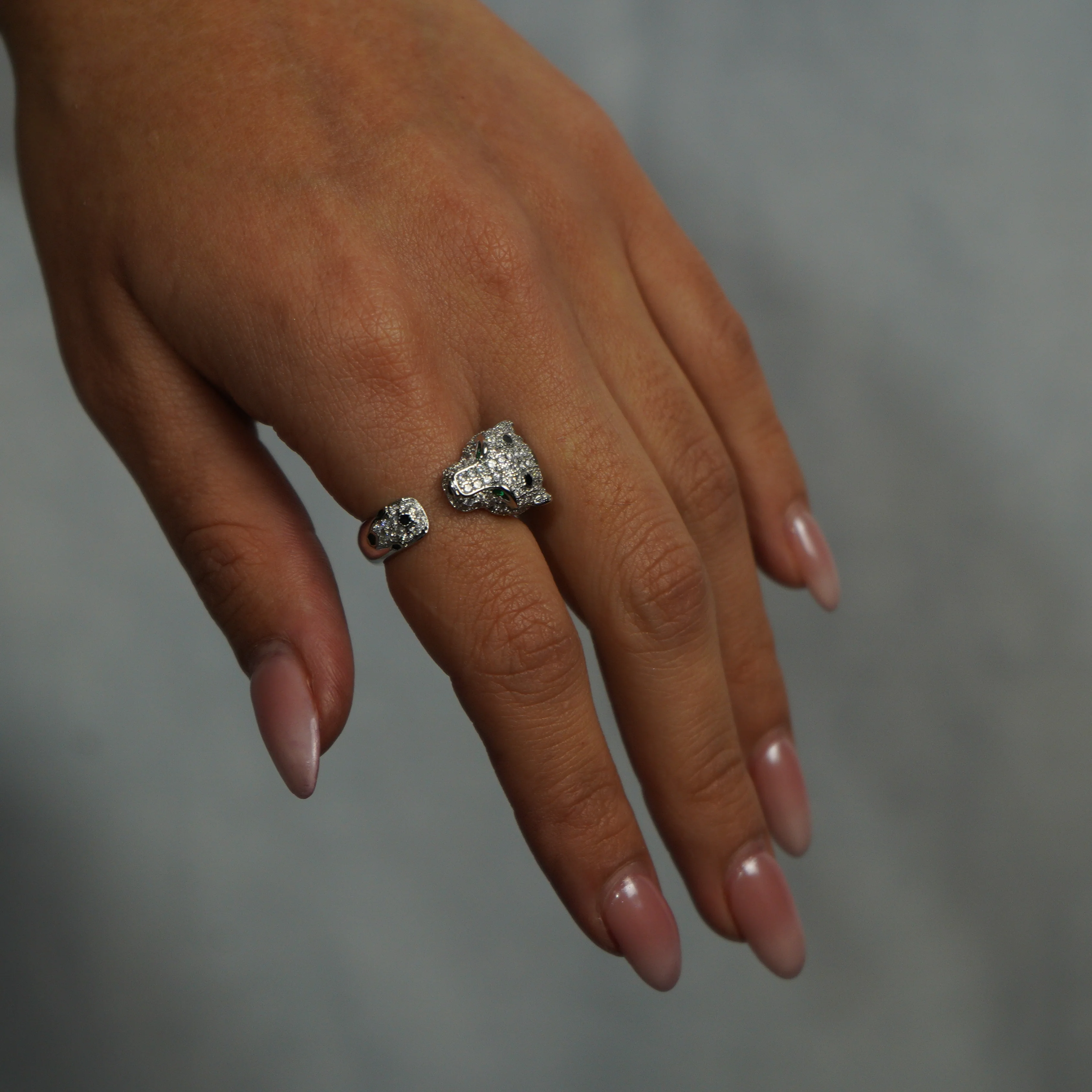 Anillo Pantera Ice Oro Blanco - Image 2