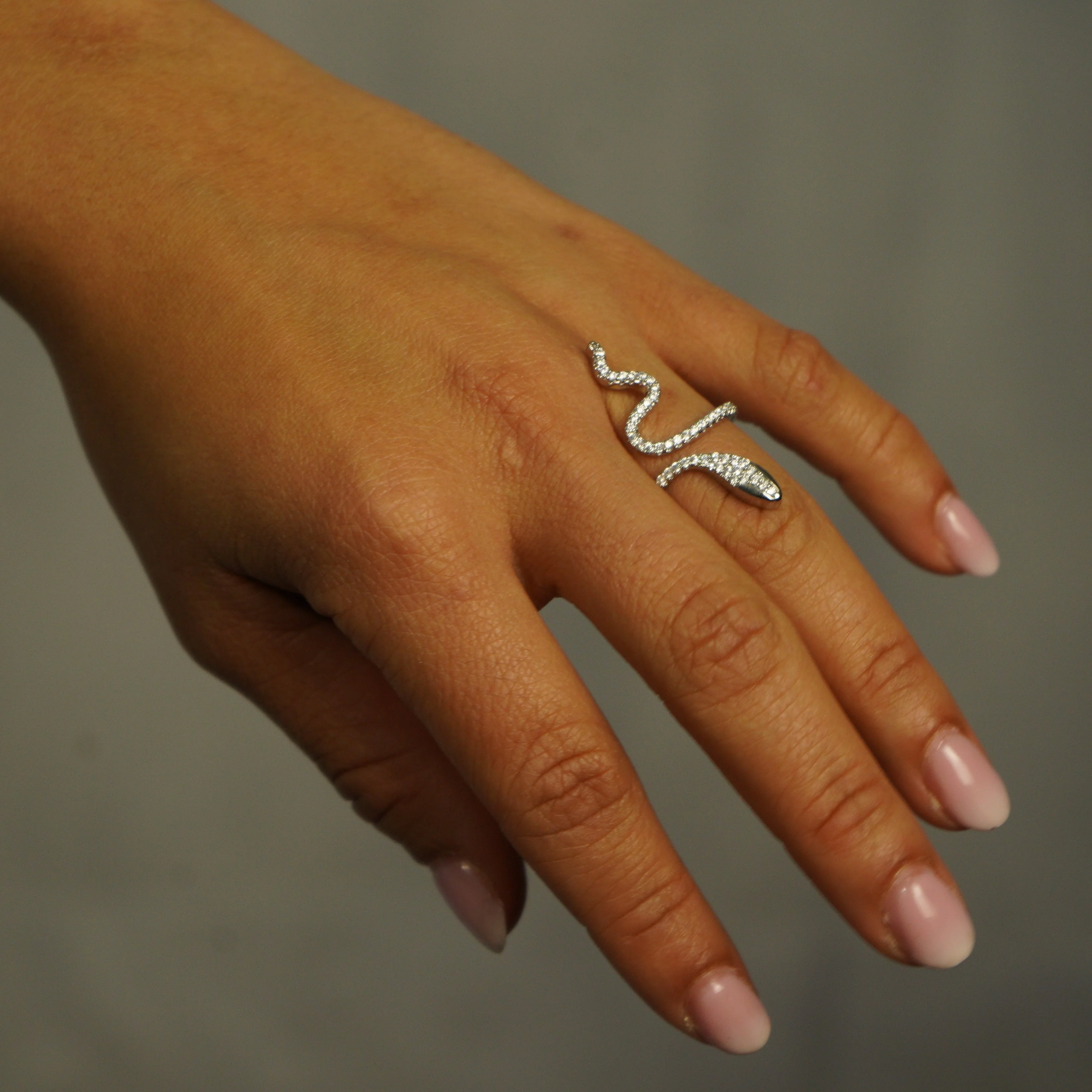 Anillo Serpiente Ice Oro Blanco - Image 2