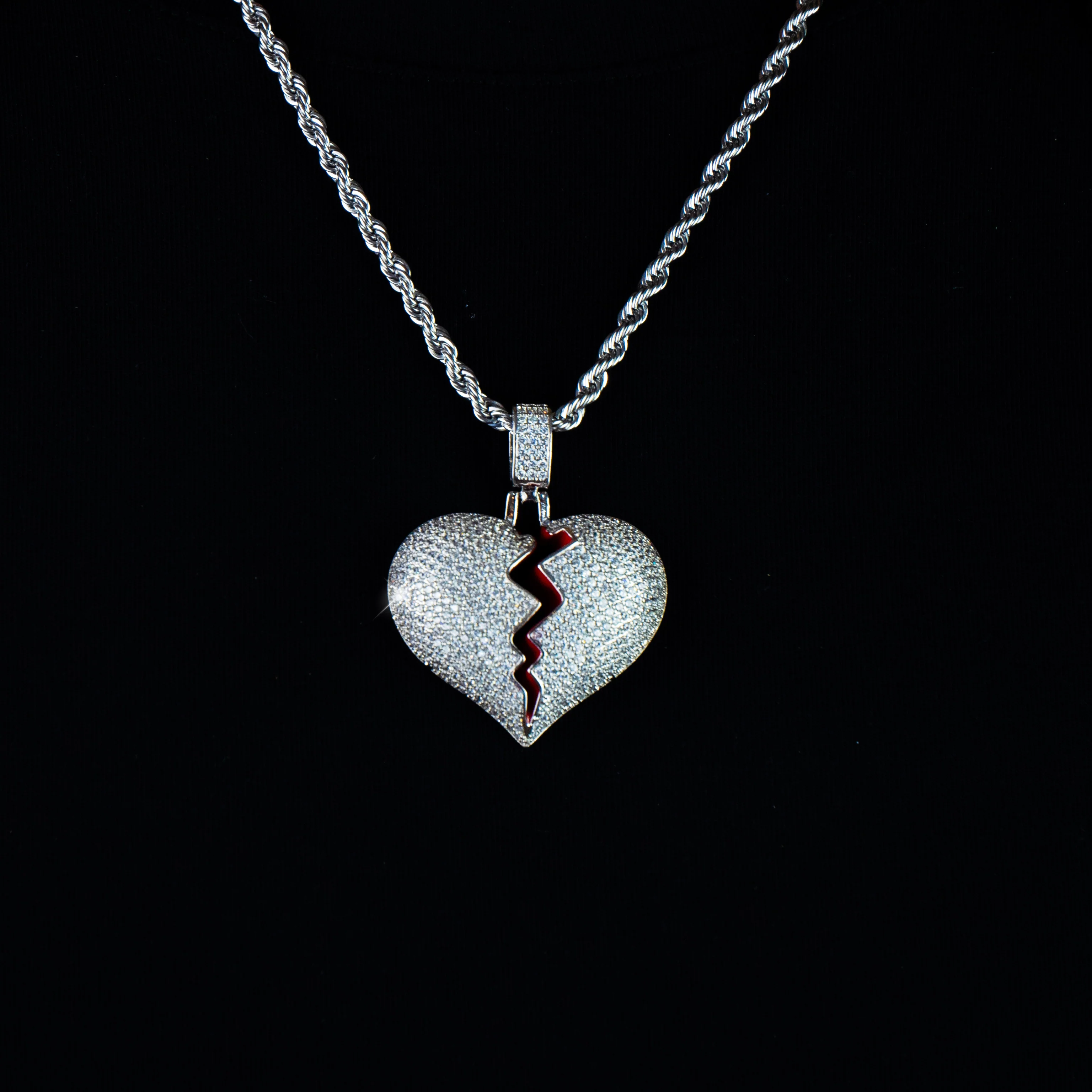 Colgante Corazón Roto Oro Blanco - Image 4