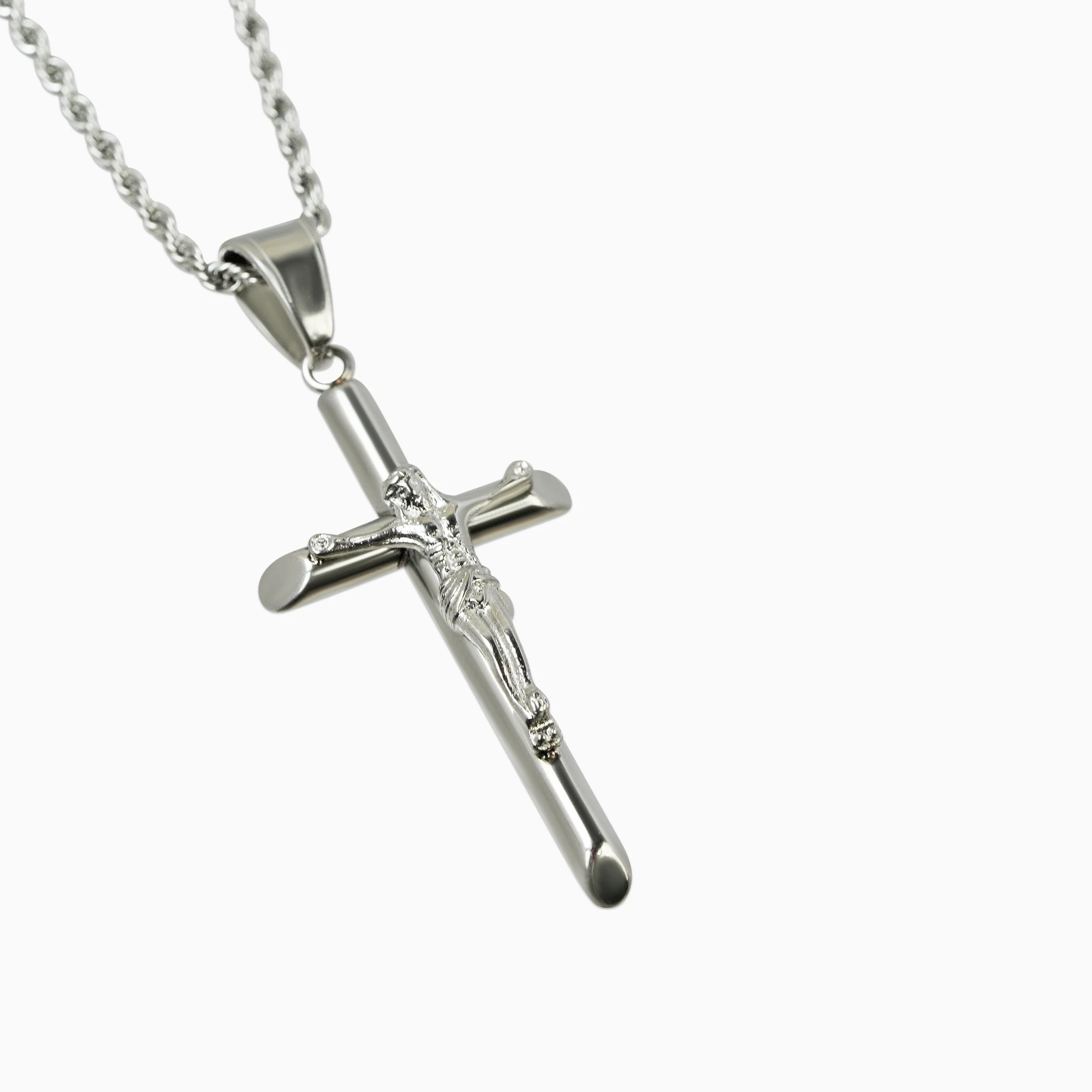 Colgante Crucificado Oro Blanco - Image 3
