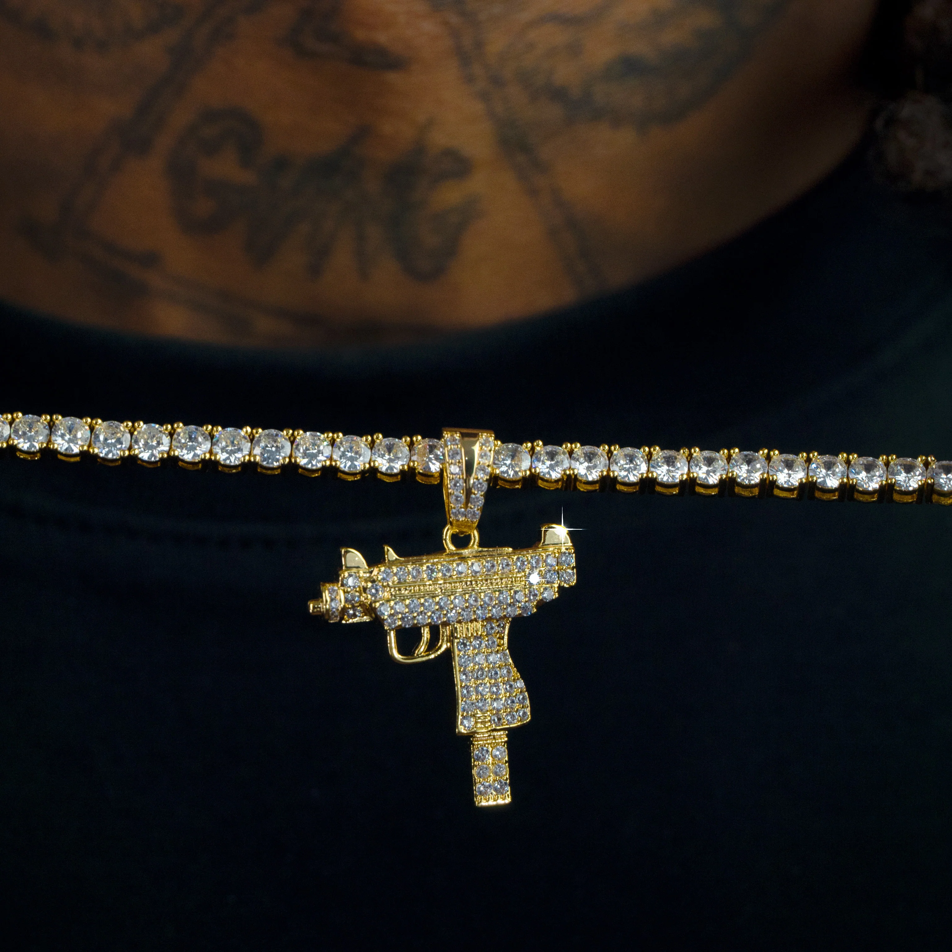 Colgante Uzi Oro 18K - Image 5